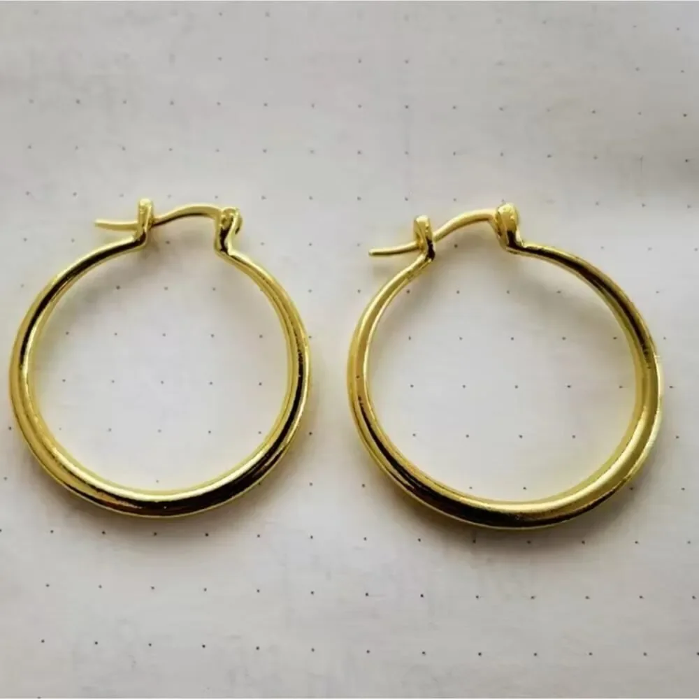 Fashion Golden Plated Hoop Earrings Simple Design For Women and Girls